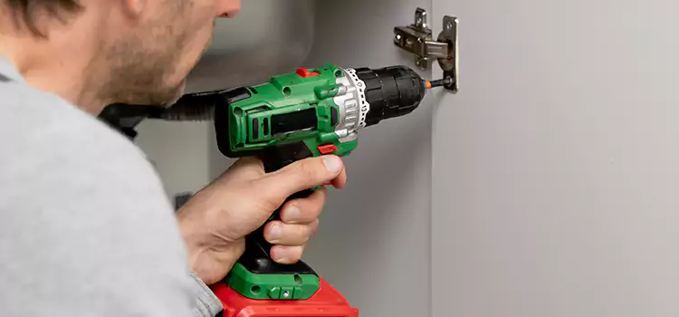 Commercial Door Hinge Repair Ashwaubenon