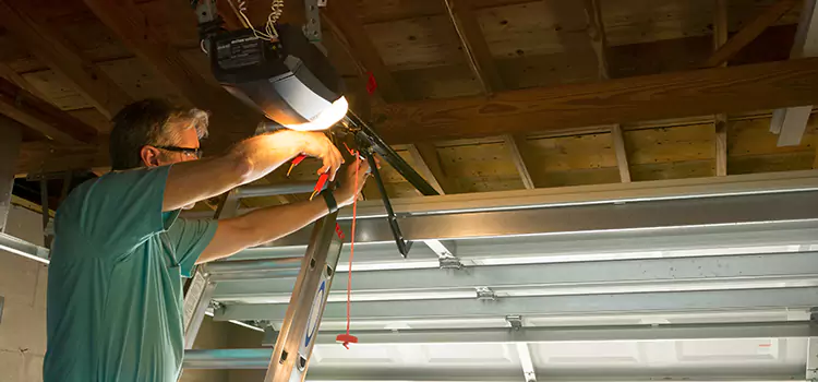 Garage Door Opener Sales and Installation Ashwaubenon