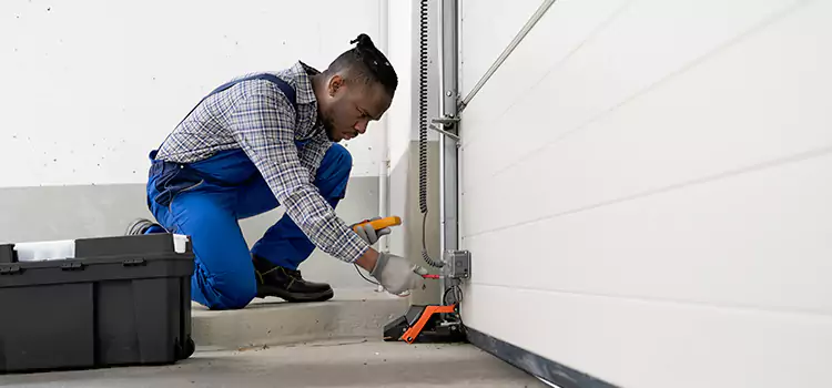 Expert Solutions for Every Garage Lock Need in Ashwaubenon, WI