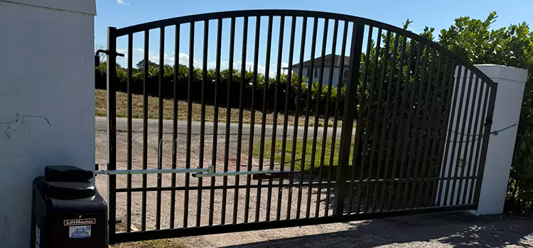 Driveway Fence Repair Ashwaubenon